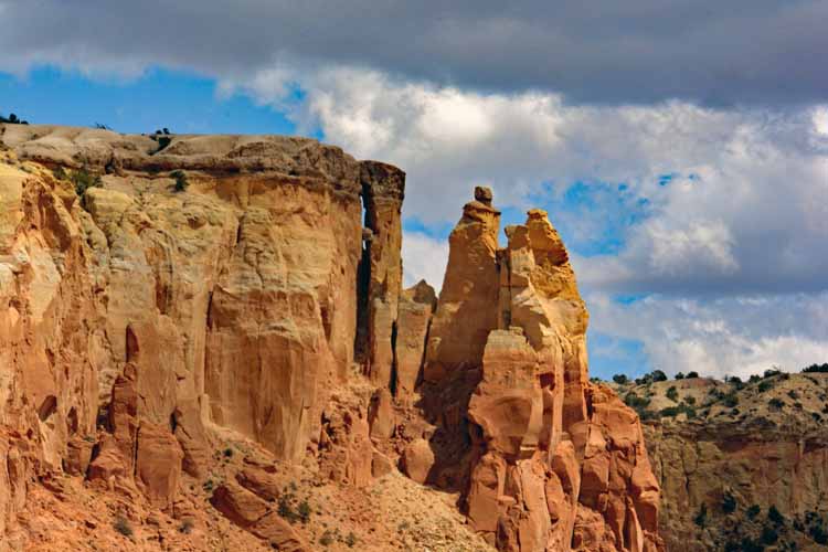 red rock mountain scenes